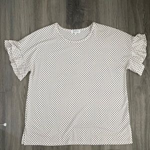 Grace & Lace ruffle sleeve top